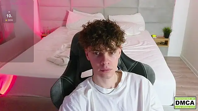 cute thomas online show from February 2025 06:17:01 PM