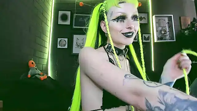 insania 9999  online show from March 2025 07:17:01 PM