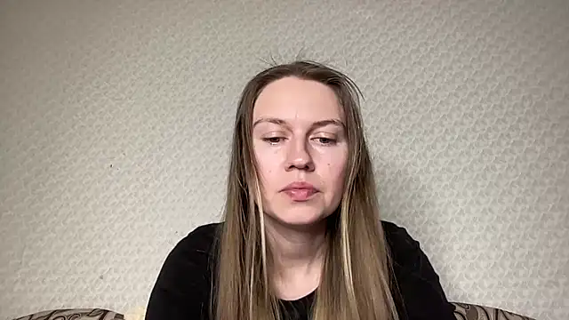 Snapshot of dream_alexa chatting on February 2025 03:47:02 AM dream alexa online show from February 2025 03:47:02 AM