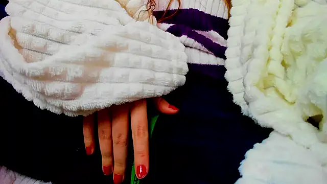 Persephoni online show from February 2025 01:19:01 PM