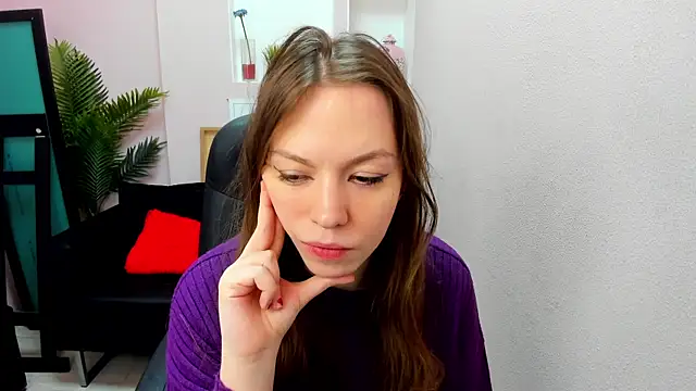 Persephoni online show from February 2025 06:02:01 AM