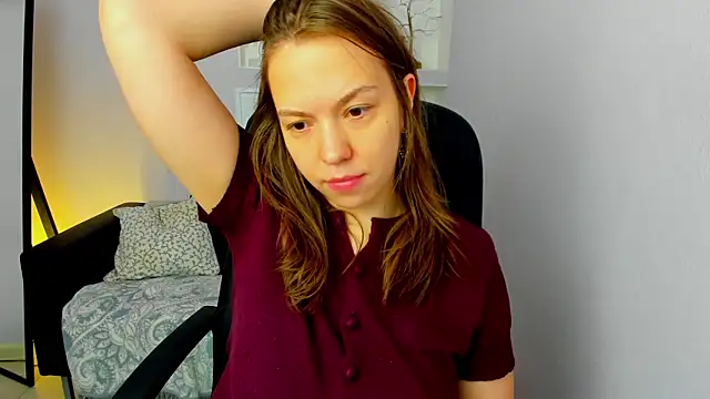 Persephoni online show from April 2026 10:39:02 AM