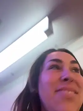 Snapshot of LeaGambit__ chatting on January 2025 08:57:01 PM LeaGambit online show from January 2025 08:57:01 PM