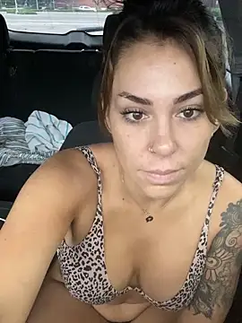 Snapshot of LeaGambit__ chatting on September 2025 02:39:02 PM LeaGambit online show from September 2025 02:39:02 PM