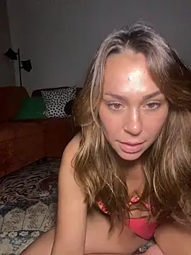 Snapshot of LeaGambit__ chatting on October 2025 04:32:01 AM LeaGambit online show from October 2025 04:32:01 AM