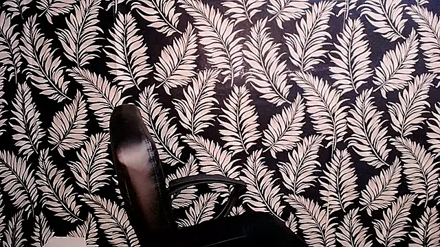 Snapshot of Olivia_playful chatting on December 2024 03:54:02 PM Olivia playful online show from December 2024 03:54:02 PM