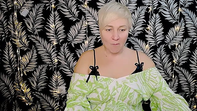 Snapshot of Olivia_playful chatting on December 2024 03:31:02 PM Olivia playful online show from December 2024 03:31:02 PM