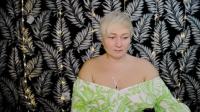 Snapshot of Olivia_playful chatting on January 2025 12:41:02 PM Olivia playful online show from January 2025 12:41:02 PM