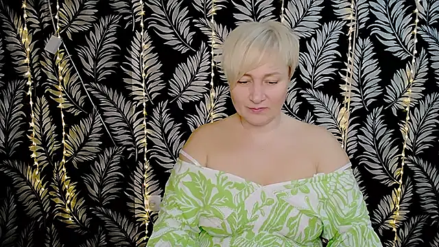 Snapshot of Olivia_playful chatting on March 2025 12:39:01 PM Olivia playful online show from March 2025 12:39:01 PM