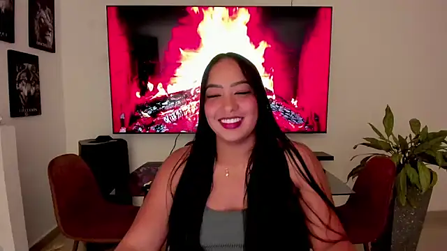 brunetenikole02 online show from October 2025 02:04:01 AM