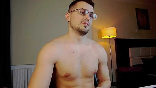 Friend12321 online show from March 2025 12:11:01 AM