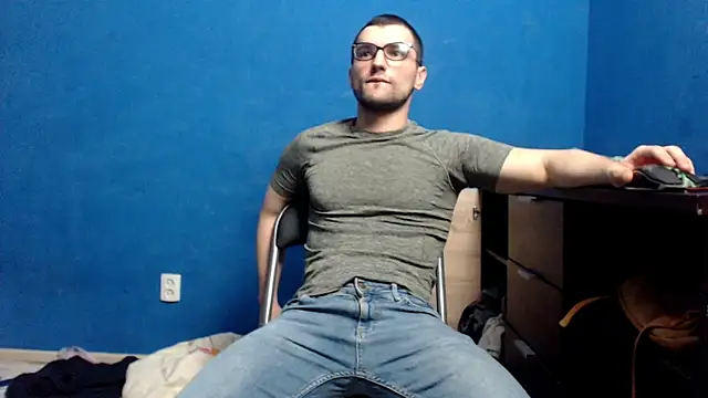 Snapshot of alex_blu chatting on March 2025 09:10:01 AM alex blu online show from March 2025 09:10:01 AM