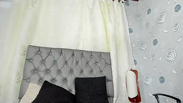 luna evaa online show from January 2025 06:28:01 PM