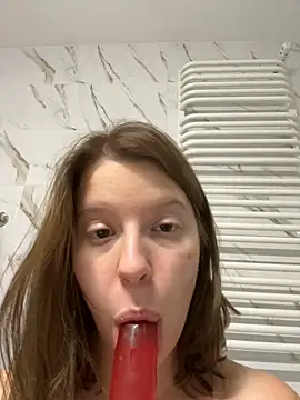 Snapshot of kimczii chatting on January 2025 06:57:02 PM kimczii online show from January 2025 06:57:02 PM