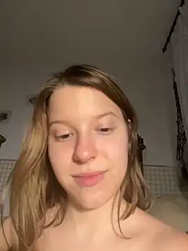 Snapshot of kimczii chatting on February 2025 01:29:01 PM kimczii online show from February 2025 01:29:01 PM