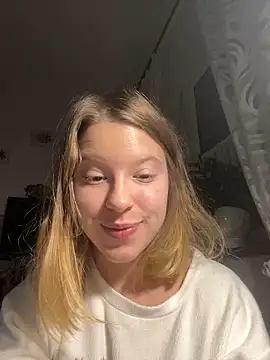 Snapshot of kimczii chatting on December 2025 08:58:02 PM kimczii online show from December 2025 08:58:02 PM