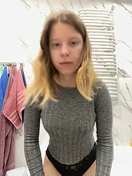 kimczii online show from April 2026 05:59:02 PM