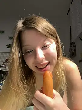 kimczii online show from April 2026 06:22:02 AM