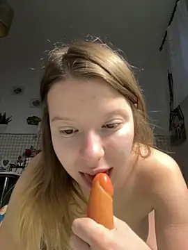 kimczii online show from April 2026 06:17:01 AM