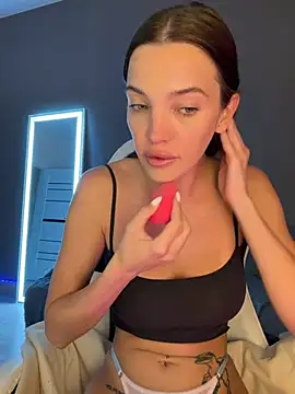 julia fly online show from July 2026 08:18:01 AM