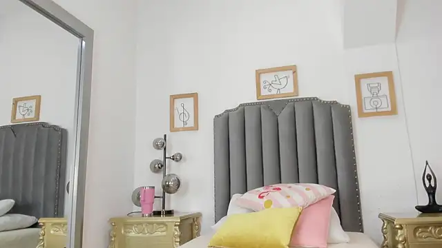 Snapshot of Vega___16 chatting on March 2026 11:38:01 AM Vega 16 online show from March 2026 11:38:01 AM