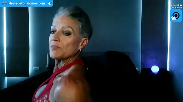Snapshot of Devon2020 chatting on July 2026 10:45:01 AM Devon2020 online show from July 2026 10:45:01 AM