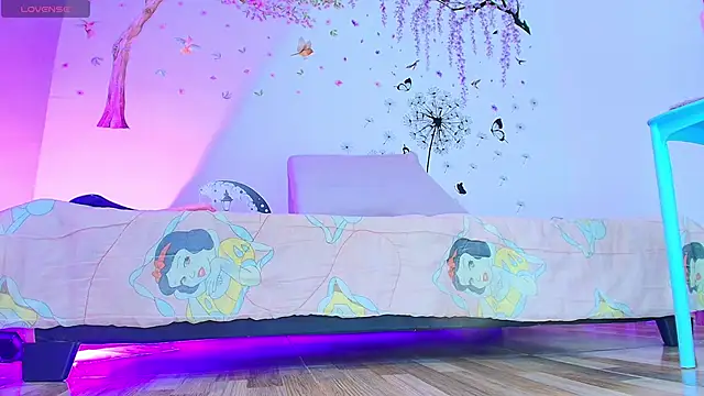 Sofiia Diiaz online show from May 2026 01:38:01 PM