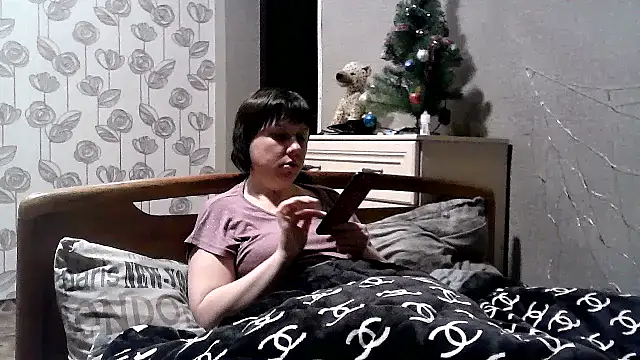 Snapshot of explored_romantic chatting on December 2024 03:35:01 PM explored romantic online show from December 2024 03:35:01 PM