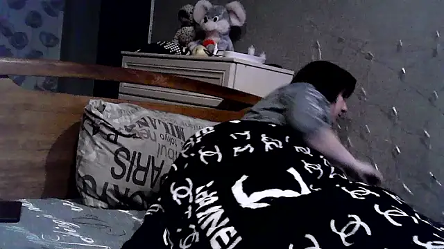 Snapshot of explored_romantic chatting on January 2025 05:12:02 PM explored romantic online show from January 2025 05:12:02 PM