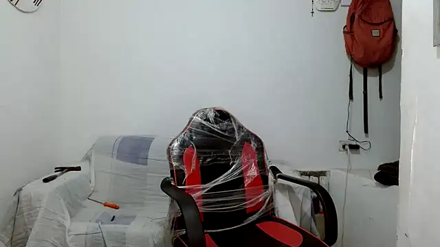 angelamarie1 online show from October 2025 12:08:02 AM