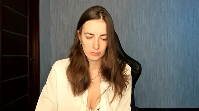 Sabrina Mur online show from December 2025 11:58:02 AM