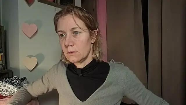 Lola Belgium online show from March 2026 07:32:02 AM