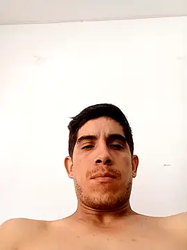 LarryCapija online show from October 2025 04:08:01 PM