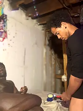 Snapshot of versetopcouple chatting on September 2025 05:07:02 PM versetopcouple online show from September 2025 05:07:02 PM