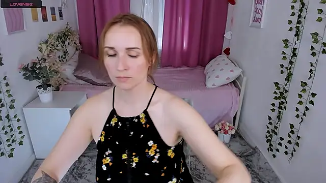 Karinella x online show from May 2026 03:50:02 PM