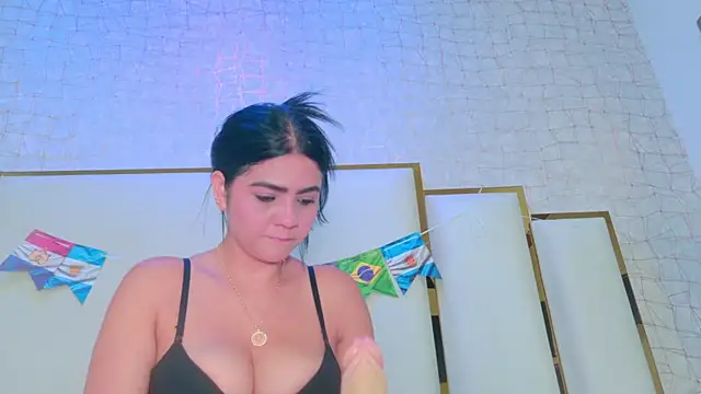 Snapshot of paola_rodriguez chatting on June 2026 09:58:01 AM paola rodriguez online show from June 2026 09:58:01 AM