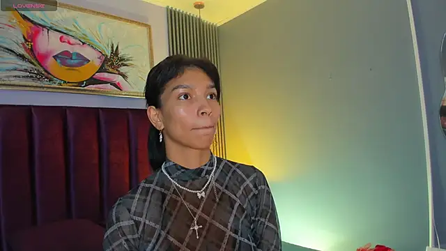 LauraAristizabal online show from February 2026 12:02:02 PM