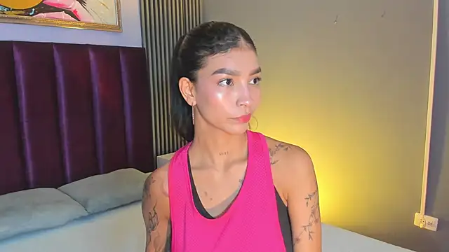 LauraAristizabal online show from May 2026 11:49:02 AM