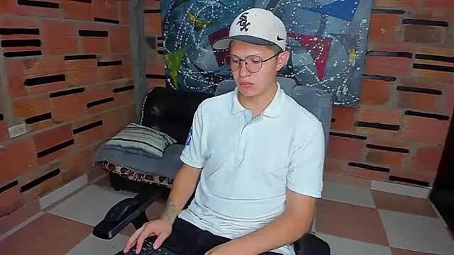 patrik 027 online show from February 2025 06:22:01 PM