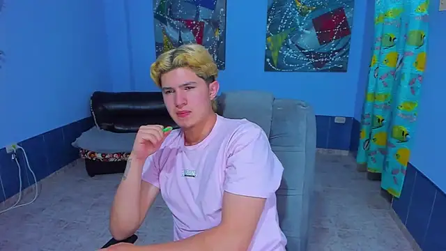 patrik 027 online show from September 2025 06:20:01 PM