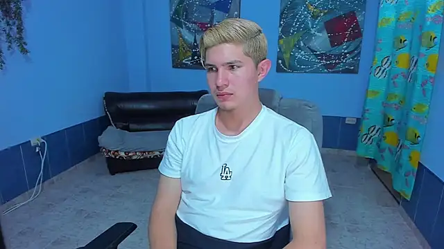 patrik 027 online show from October 2025 05:18:01 AM