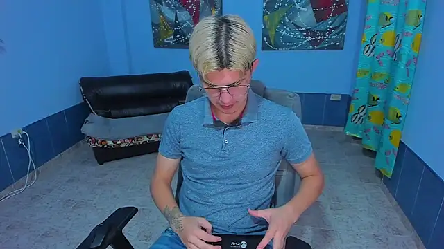 patrik 027 online show from November 2025 07:16:02 PM