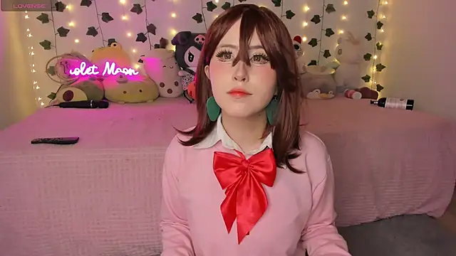 Snapshot of ViolethMoon chatting on March 2026 01:06:02 PM ViolethMoon online show from March 2026 01:06:02 PM