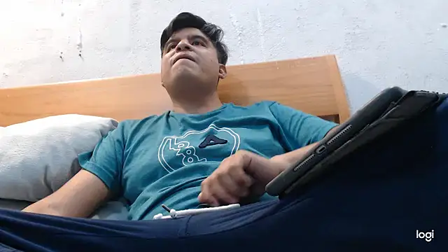 thor000089 online show from December 2024 05:28:02 AM