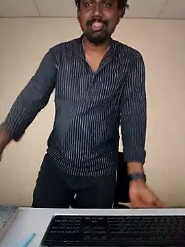 Snapshot of Mallupaiyanaachu chatting on January 2026 02:00:01 PM Mallupaiyanaachu online show from January 2026 02:00:01 PM