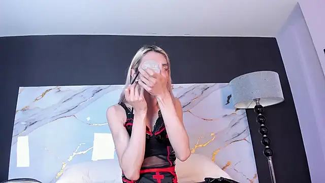 Victoria Badgal  online show from February 2025 04:53:01 PM