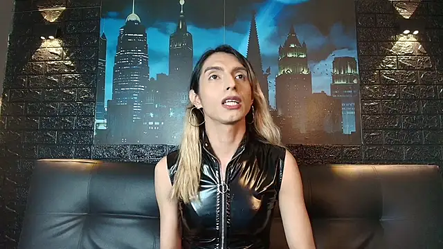 Victoria Badgal  online show from November 2025 09:25:01 PM