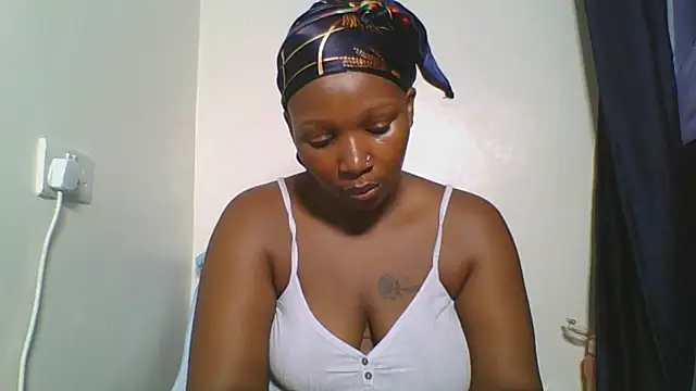 Snapshot of CuteJ chatting on May 2026 11:49:01 AM CuteJ online show from May 2026 11:49:01 AM