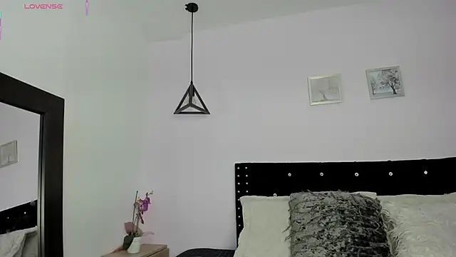 CeliWoods online show from November 2025 11:21:01 AM