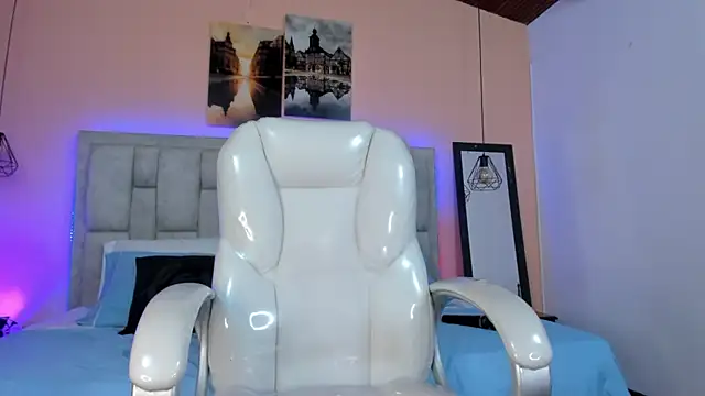 Stefhanyblow online show from December 2024 01:14:01 AM